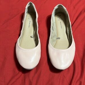 Dusty pink Flats